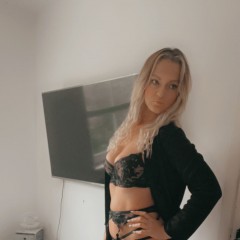 Picture of Honey Bae